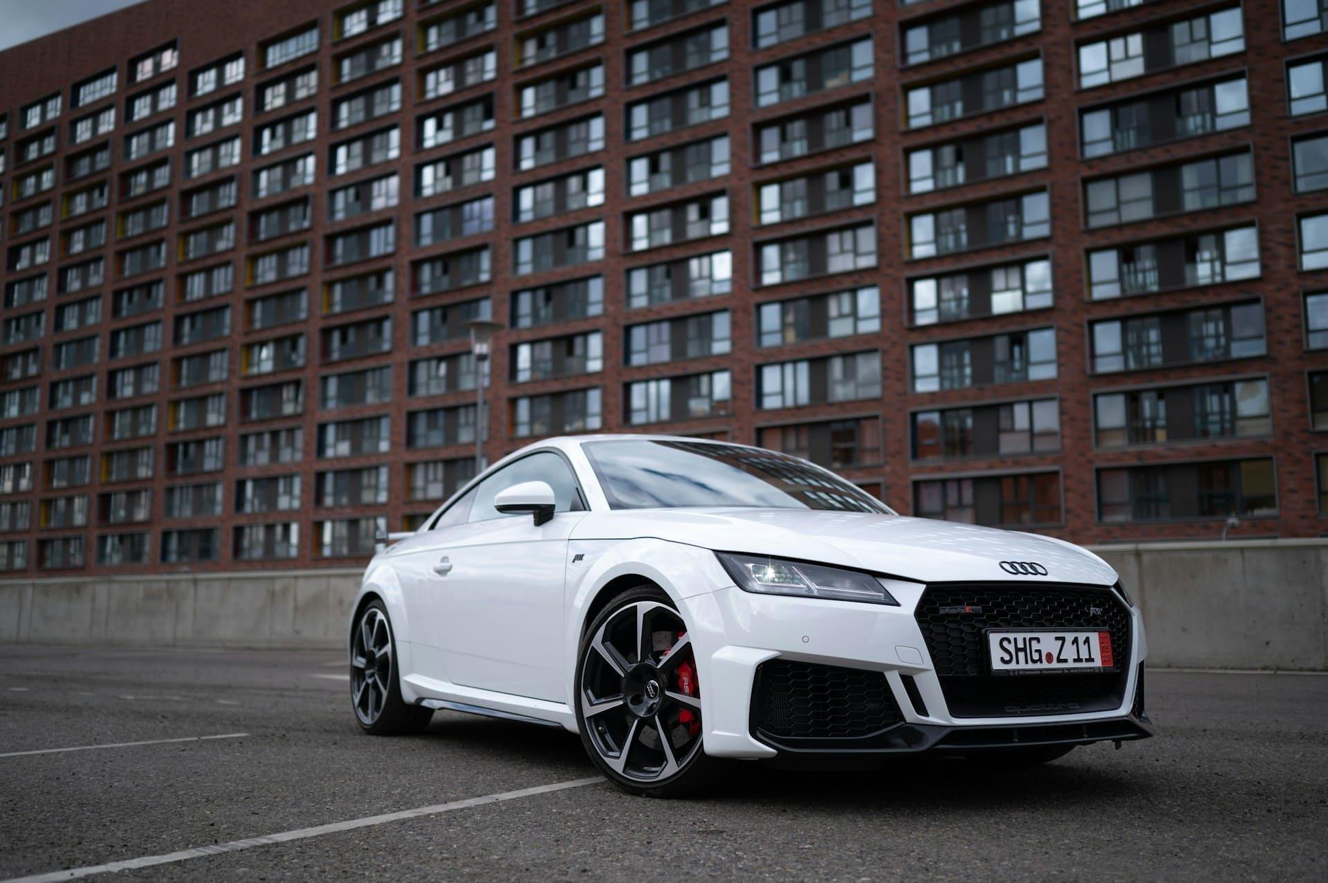 Leasing vs. Buying a Car: Which Is Right for You?